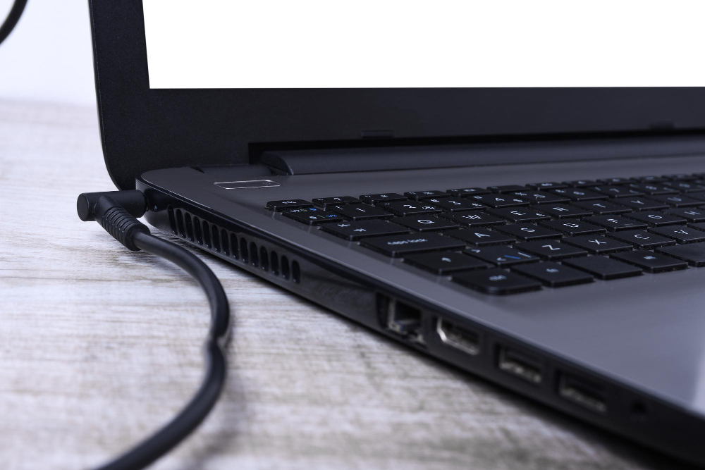 Punjac za laptop